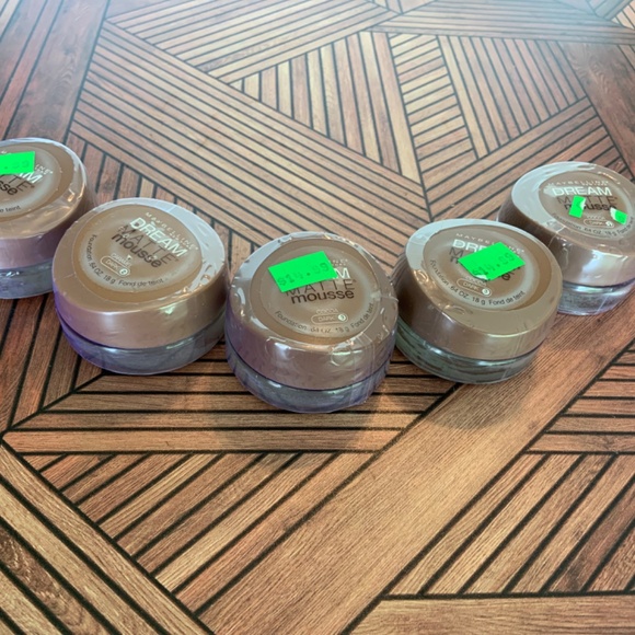 Maybelline Dream Matte Mouse Bundle - Picture 3 of 6